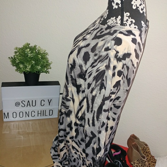 Effortless Style • animal print slip on pullover dress sheath gray career medium - Picture 3 of 16